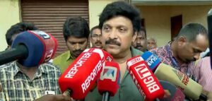 ഒന്നല്ല ഒരായിരം പ്രണയങ്ങളുണ്ട്, ശത്രുക്കൾ വീട്ടിൽ തന്നെ മന്ത്രി ഗണേഷ് കുമാർ