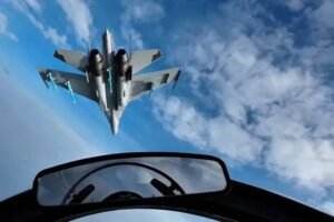 ചൈനയുടെ ആകാശപ്പൂട്ട്; തായ്‌വാന് ചുറ്റും കുരുക്ക് മുറുകുന്നു