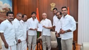 വിജയ്‌ക്ക് ഇടതുപിന്തുണ; ഗവർണറെ കണ്ടേക്കും