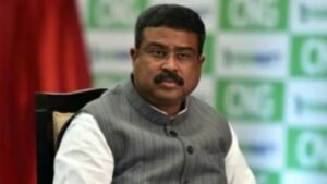 പരീക്ഷാ ക്രമക്കേട്: വിദ്യാർത്ഥി സമരത്തിന് പിന്തുണയുമായി രാഹുൽ ഗാന്ധി; മൂന്ന് പ്രധാന ആവശ്യങ്ങൾ മുന്നോട്ട്